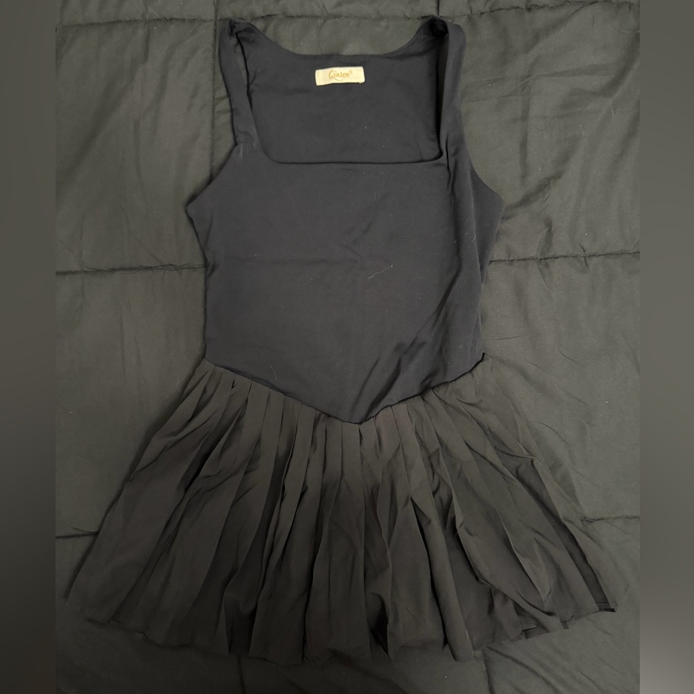 Black Sleeveless Tennis Dress